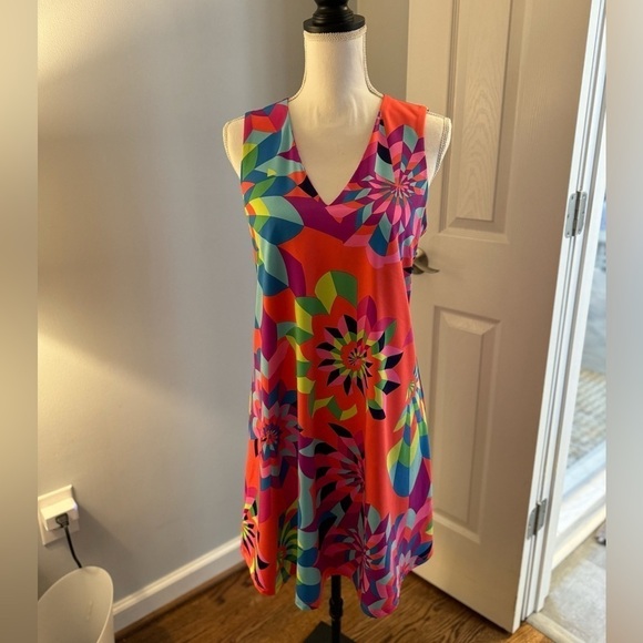 Julie Brown Livie Dress in wonderful bright colors shift style V neck size S - Picture 1 of 12